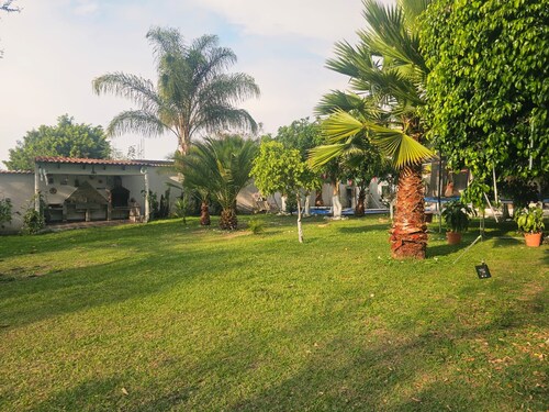 Finca La Vega Tonatico | Large Private Estate with Pool, Sleeps 19 People