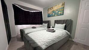 Unclassified image, 5 of 14, button - Home in Heart of Leeds /drive way parking 10 minutes to city centre (Leeds)