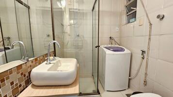 Apartment | Bathroom
