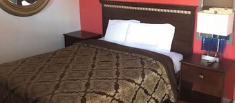 Tradewinds Motel