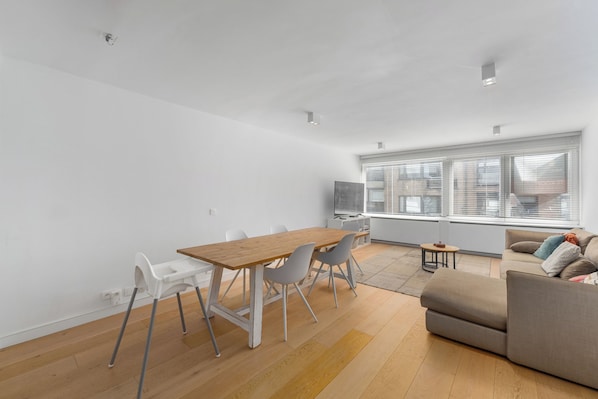 Unclassified image, 1 of 16, button - Vrbo Property (Knokke-Heist)