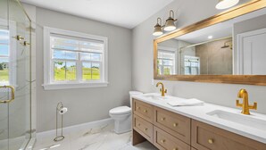 Bathroom - Private PEI Waterfront Escape | 5BR | Dock | Beach | Golf & Cavendish Nearby (Kensington)
