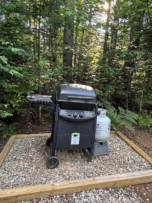 Property grounds - Rustic creek side cabin in the woods (Granville)