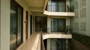 Ảnh chưa phân loại, 3 trong số 24 ảnh, nút