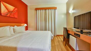 WiFi (free), bed sheets