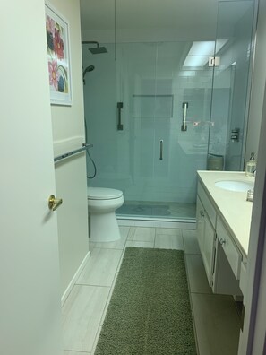 Bathroom - Our Little Gem In The Desert (Rancho Mirage)