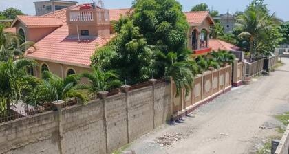 K&D Paradise Spacious 4BR Home in Cap-Haïtien