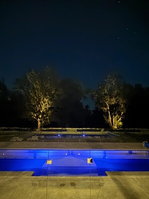 Piscina externa, piscina aquecida