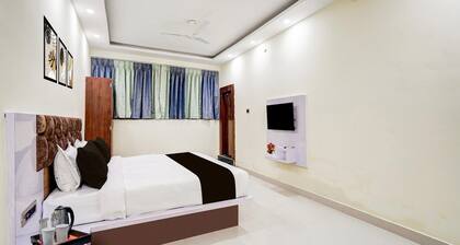 Deluxe Hotel Sapphire Grand