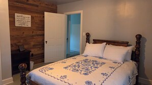 Room - Charming 3-bedroom home filled with history, recently updated for modern living (New Freedom)