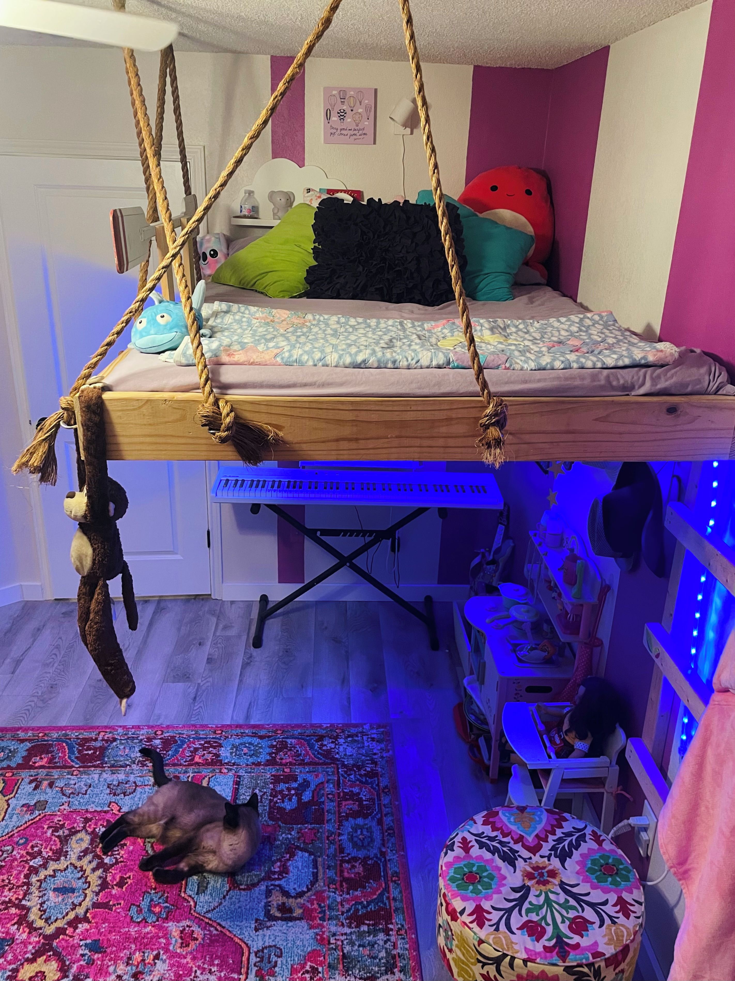 2 habitaciones, tabla de planchar con plancha, wifi y ropa de cama 
