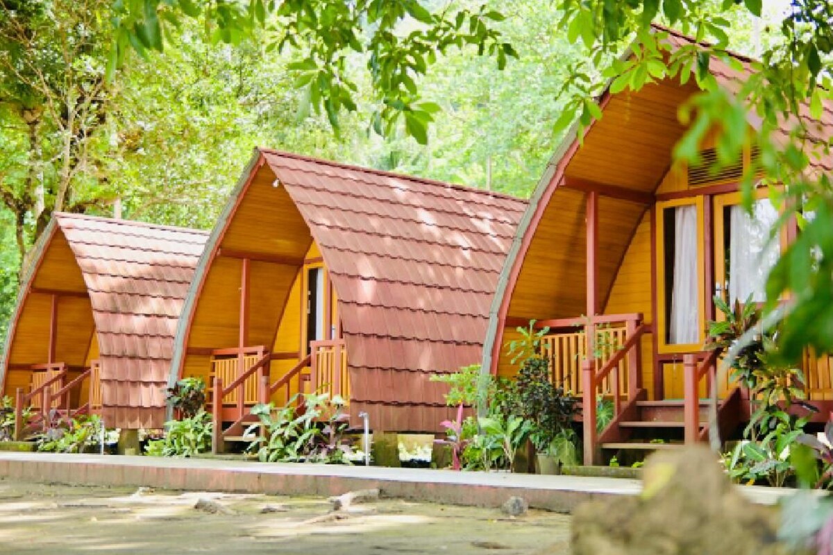 Casa rural, vistes al mar | Exterior