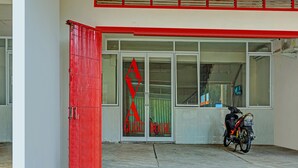 Unclassified image, 2 of 9, button - Hotel O near Pantai Losari formerly Ava (Makassar)