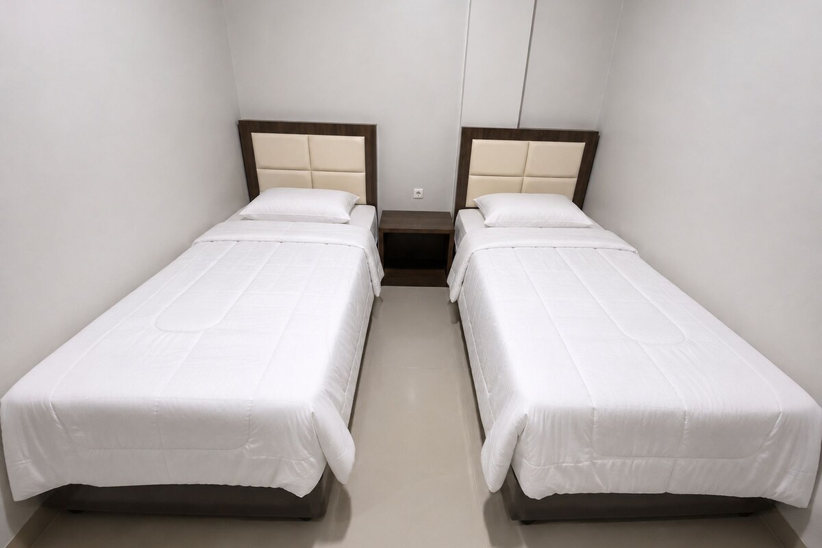 Desk, free WiFi, bed sheets