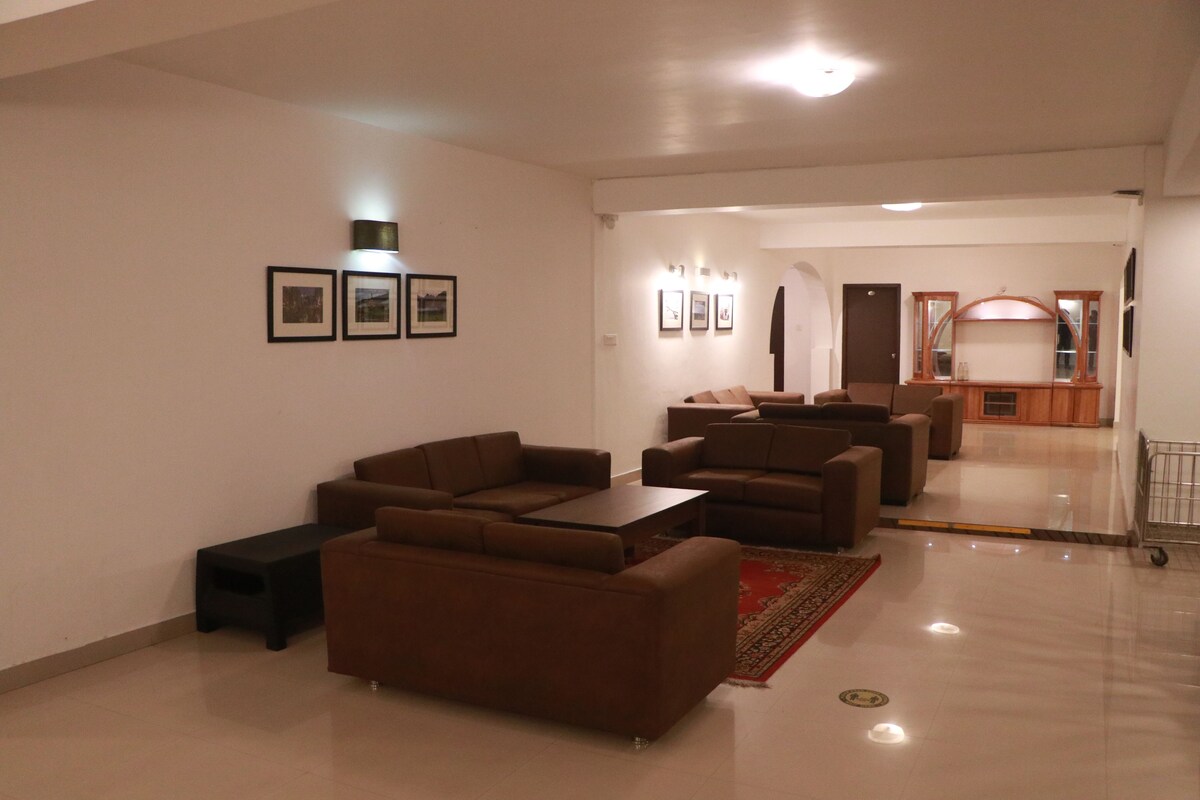 Superior Double Room, Hill View | Lobi