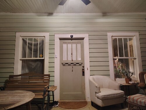 Classic 1920s home 10 miles from Auburn