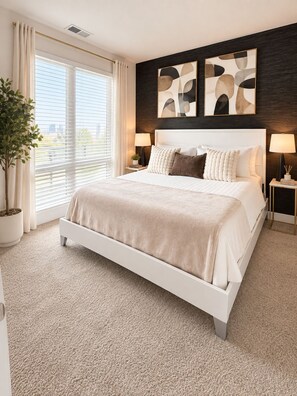 Room - The Ivory Suite Midown (Atlanta)