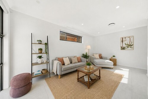 Eastern Creek Raceway Stay | 5BR + Parking