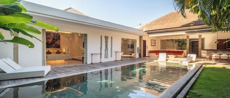 Villa (3 Bedrooms) | Front of property