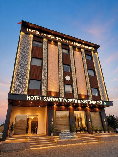 Hotel Sanwariya Seth and Restaurant