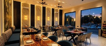 Hotel Sanwariya Seth and Restaurant