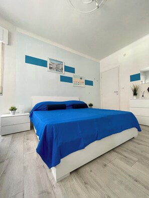Unclassified image, 3 of 14, button - Vrbo Property (Sanremo)