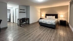 Unclassified image, 3 of 13, button - Cozy Suite King Bed|Free Parking (Vancouver)