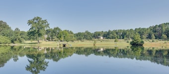 Boating & Fishing Base! Studio Near Point A Lake