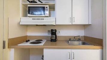 Coffee/tea maker