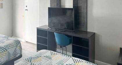 2 Queen Beds | Non-Smoking