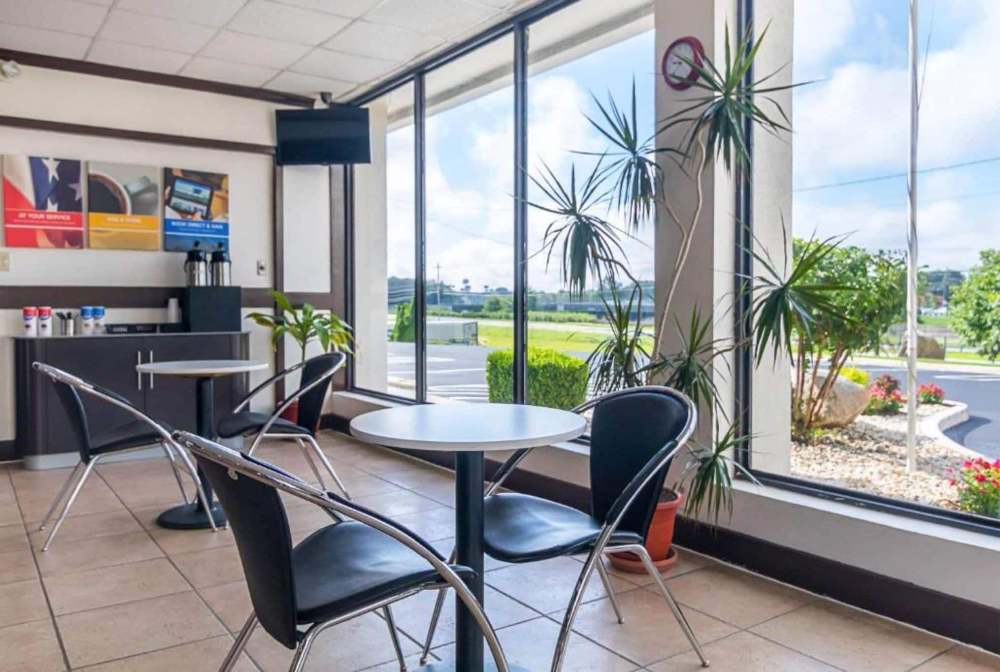 Entrance / Reception