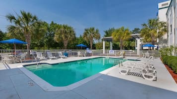Holiday Home Swimming Pool
