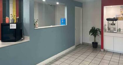 1 King Bed|Non-Smoking,Kitchen