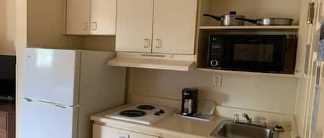 Fridge, microwave