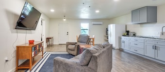 Orchard, Pond On-Site! Farm Stay Near Point A Lake