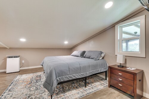 Orchard, Pond On-Site! Farm Stay Near Point A Lake