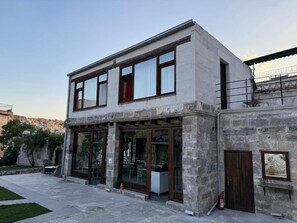 Family Triple Room, City View | Exterior - Leyla Cave House (Göreme)
