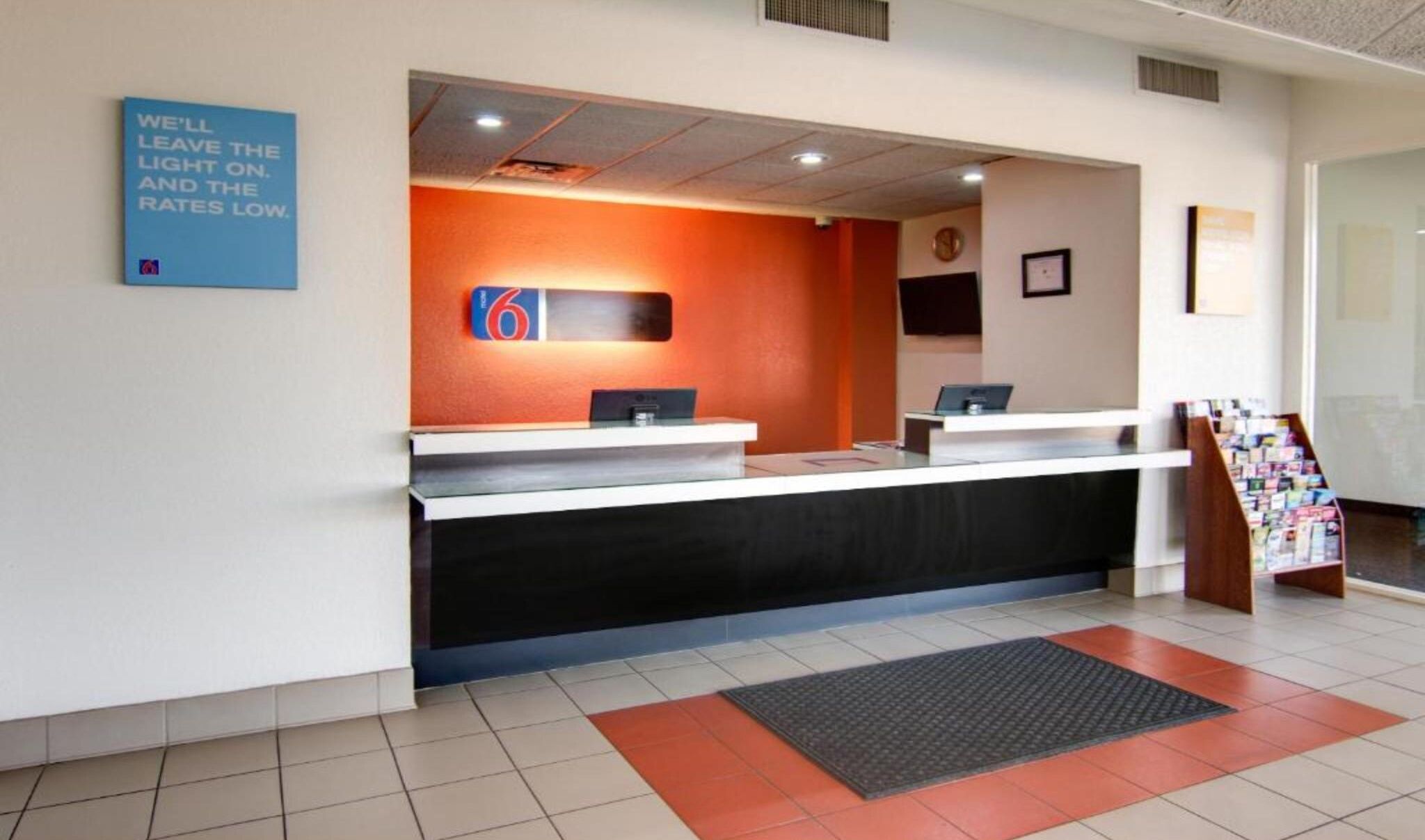 Entrance / Reception