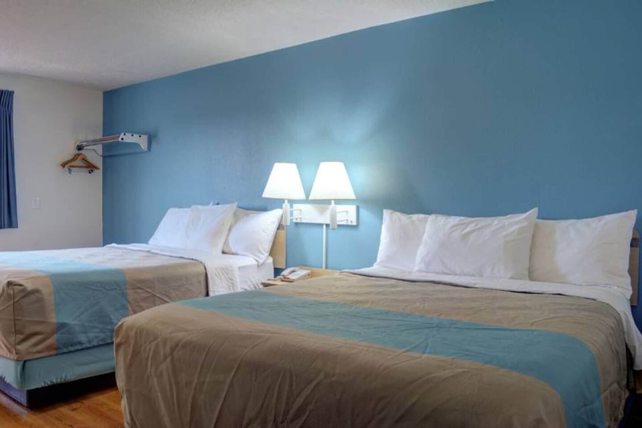 2 Queen Beds | Non-smoking - The Dalles, OR