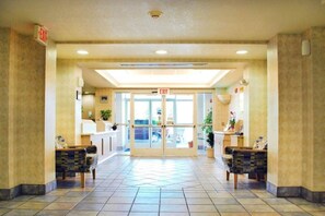 Lobby - 2 Full Beds | Non-Smoking (Pottstown)