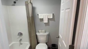 Bathroom - 1 Queen Bed | Non-Smoking, Sofa-Bed (Peoria IL)