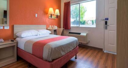 2 Full Bed|Premium,Mini Fridge
