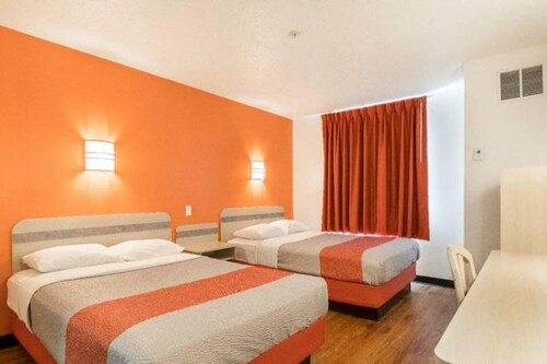 2 Full Beds | Non-Smoking