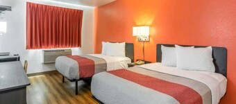 2 Queen Beds | Non-Smoking
