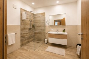 Unclassified image, 5 of 29, button - Vrbo Property (St. Michael Bleiburg)