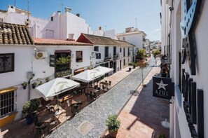 Outdoor dining - Vrbo Property (Estepona)