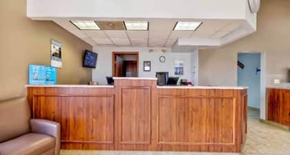 2 Queen Beds | Suite, Nsmk, Kitchen