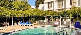 2 Full Beds | Non-Smoking, Kitchen