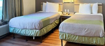 2 Full Beds | Non-Smoking, Kitchen