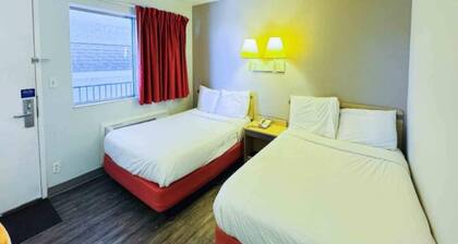 2 Full Beds | Non-Smoking, Kitchen